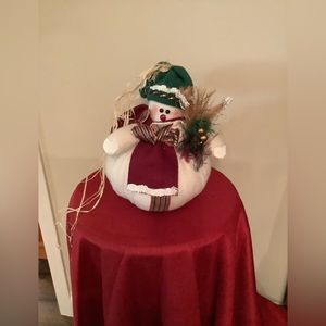 Cute ROLLY POLLY overstuffed Snowman.